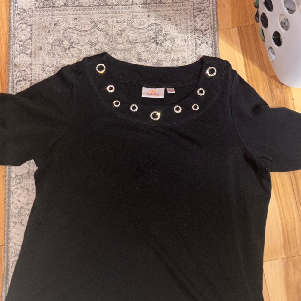 Quacker Factory Black Short Sleeve Top with Eyelet Accents